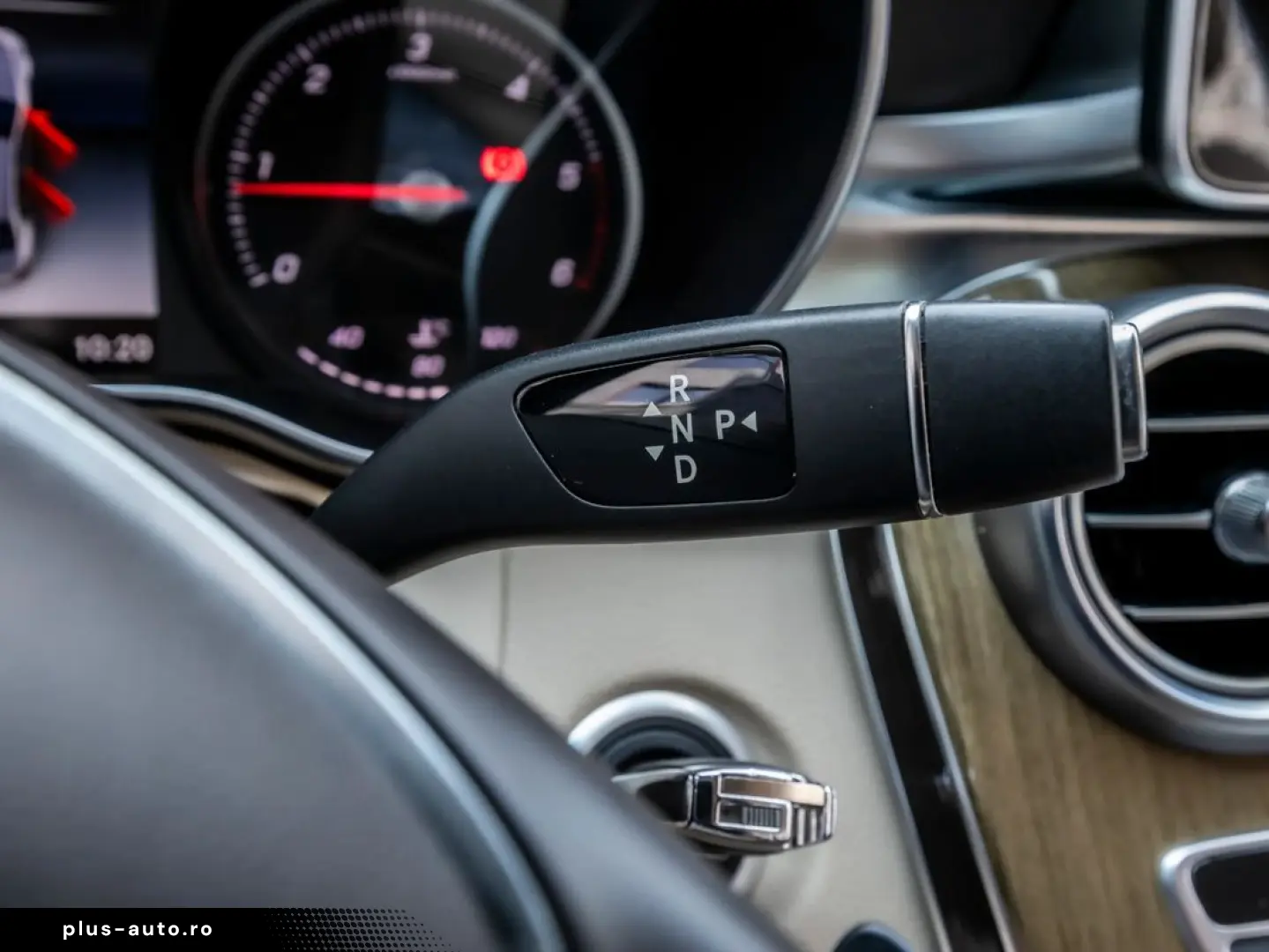 Mercedes-Benz C 220 d 4MATIC     170 CP    Luxury    2017