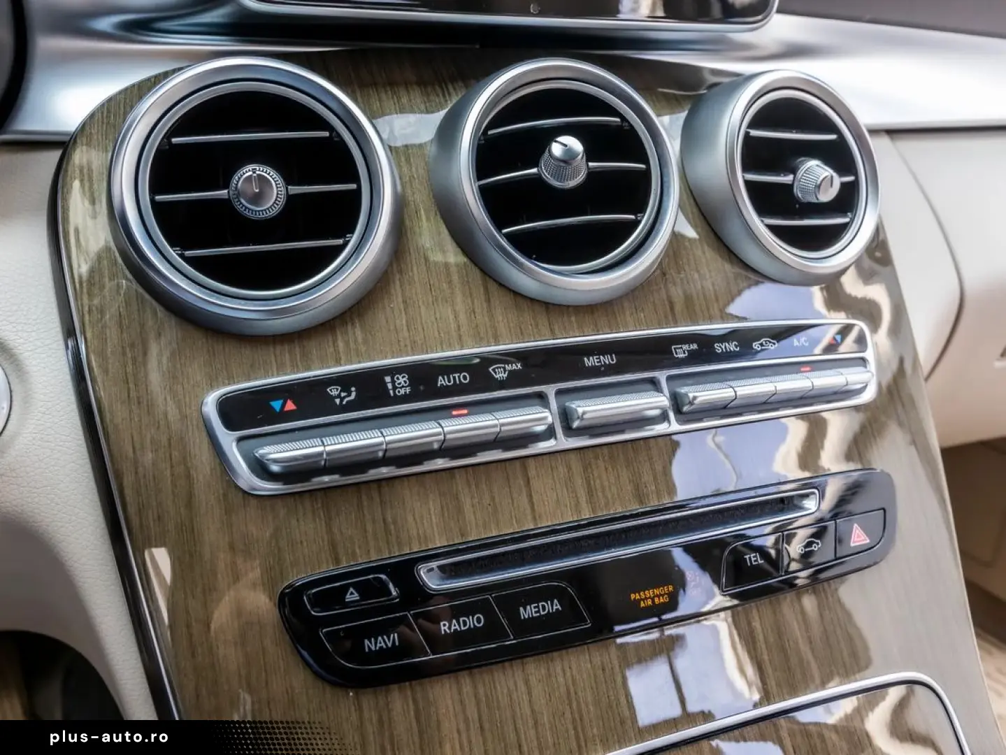 Mercedes-Benz C 220 d 4MATIC     170 CP    Luxury    2017