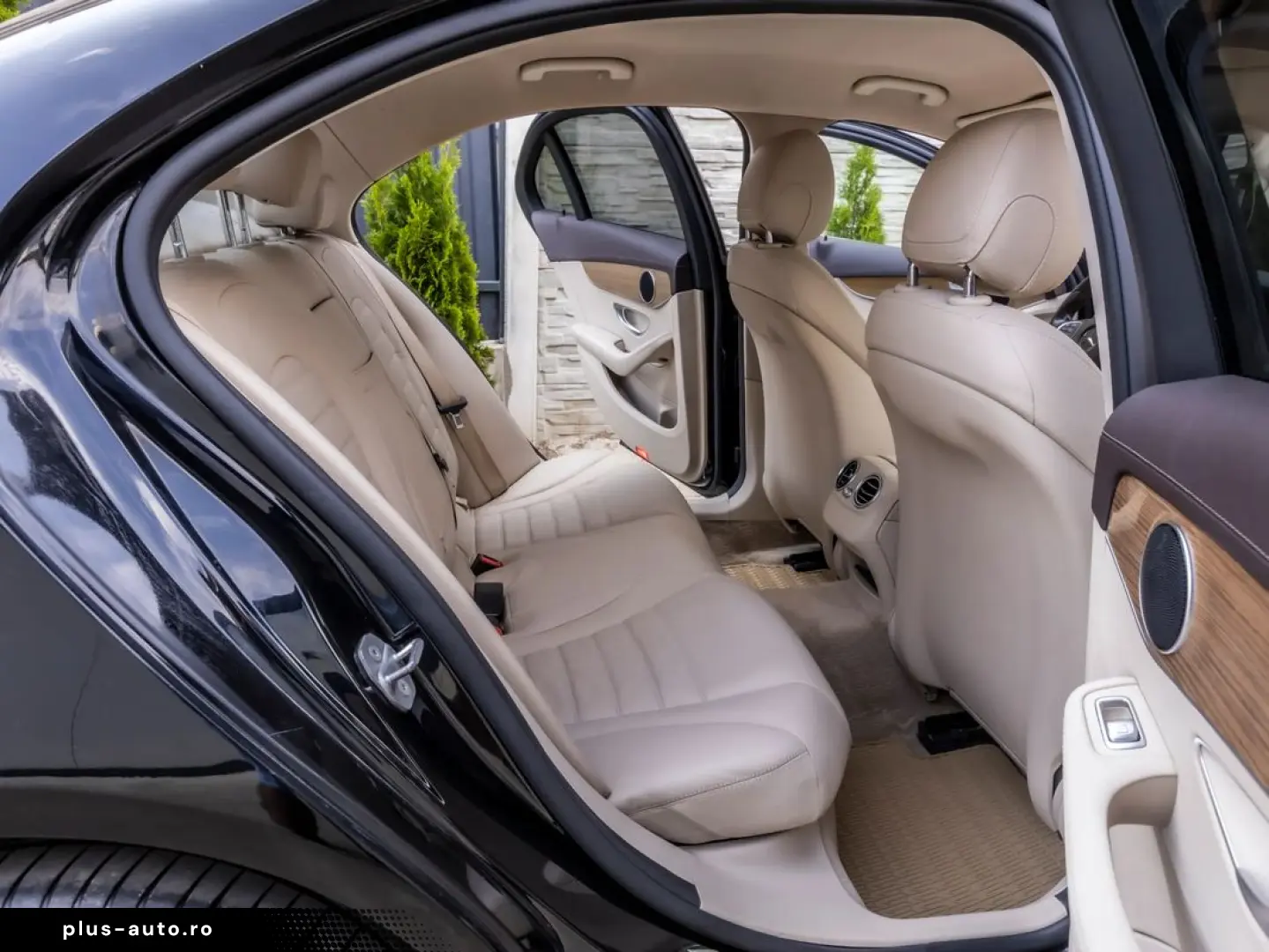 Mercedes-Benz C 220 d 4MATIC     170 CP    Luxury    2017