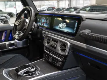 MERCEDES-BENZ G 63 AMG Burmester Superior RearSeat N…
