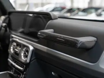 MERCEDES-BENZ G 63 AMG Burmester Superior RearSeat N…