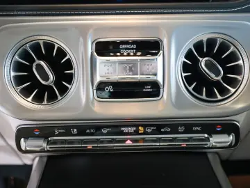 MERCEDES-BENZ G 63 AMG Superior Manufaktur Magno 360…