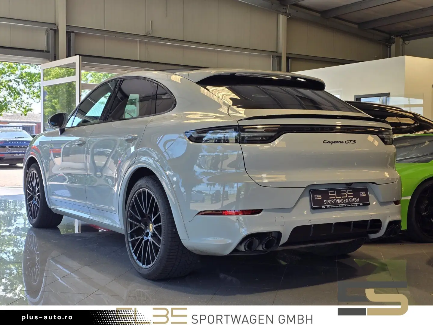 PORSCHE Cayenne Coupe GTS HUD REARSEAT ACC SPORTD CARBON