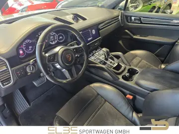 PORSCHE Cayenne Coupe GTS HUD REARSEAT ACC SPORTD CARBON