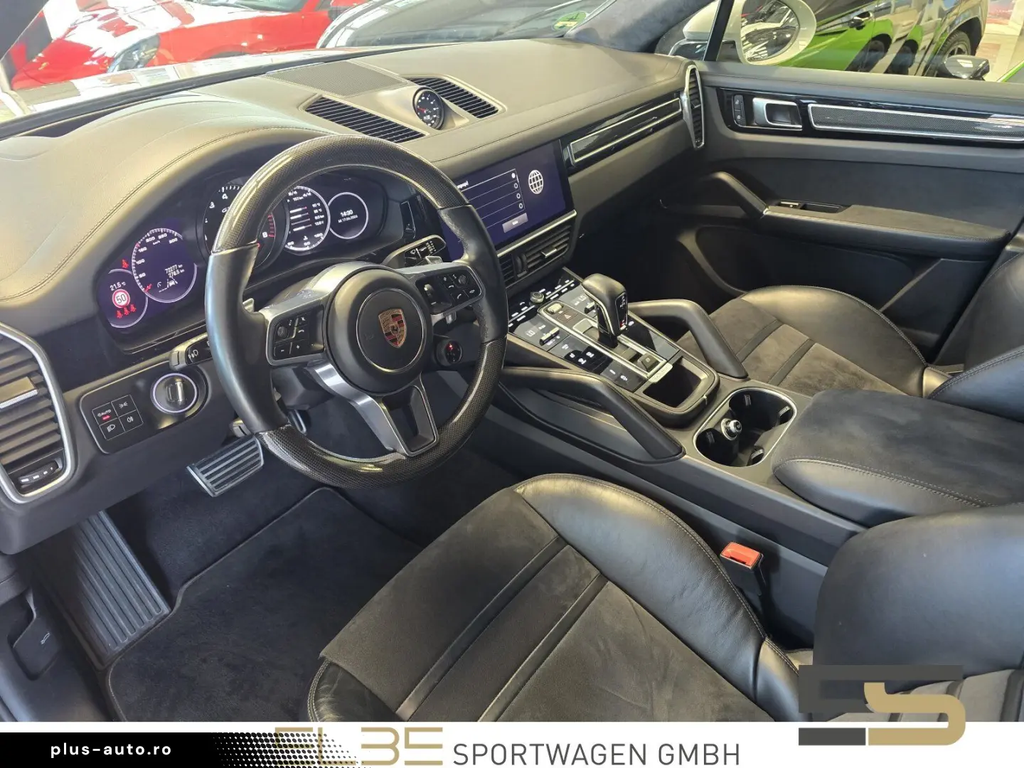 PORSCHE Cayenne Coupe GTS HUD REARSEAT ACC SPORTD CARBON