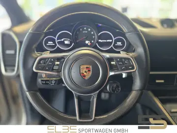 PORSCHE Cayenne Coupe GTS HUD REARSEAT ACC SPORTD CARBON