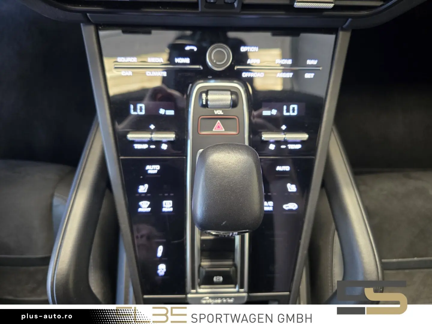 PORSCHE Cayenne Coupe GTS HUD REARSEAT ACC SPORTD CARBON
