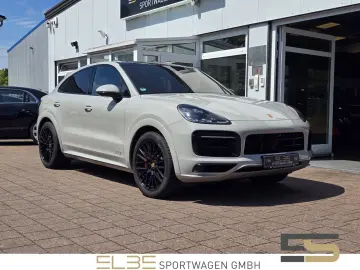 PORSCHE Cayenne Coupe GTS HUD REARSEAT ACC SPORTD CARBON