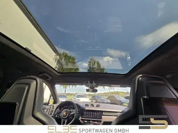 PORSCHE Cayenne Coupe GTS HUD REARSEAT ACC SPORTD CARBON
