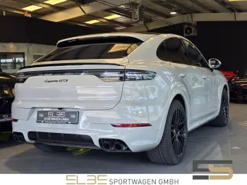 PORSCHE Cayenne Coupe GTS HUD REARSEAT ACC SPORTD CARBON