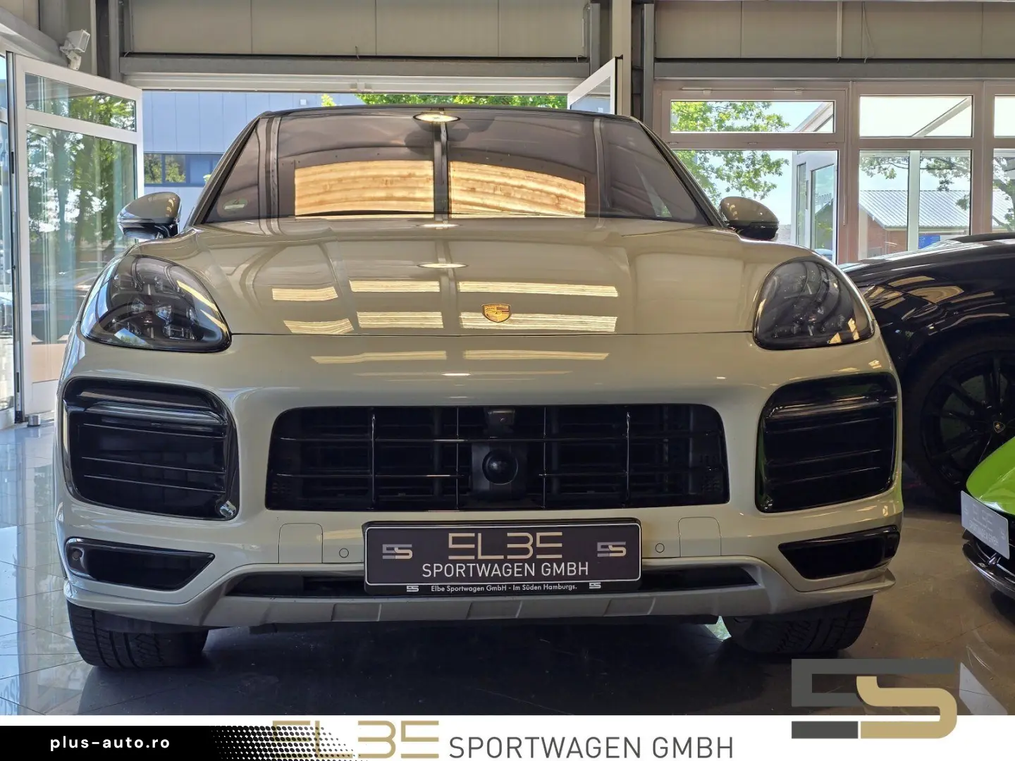 PORSCHE Cayenne Coupe GTS HUD REARSEAT ACC SPORTD CARBON