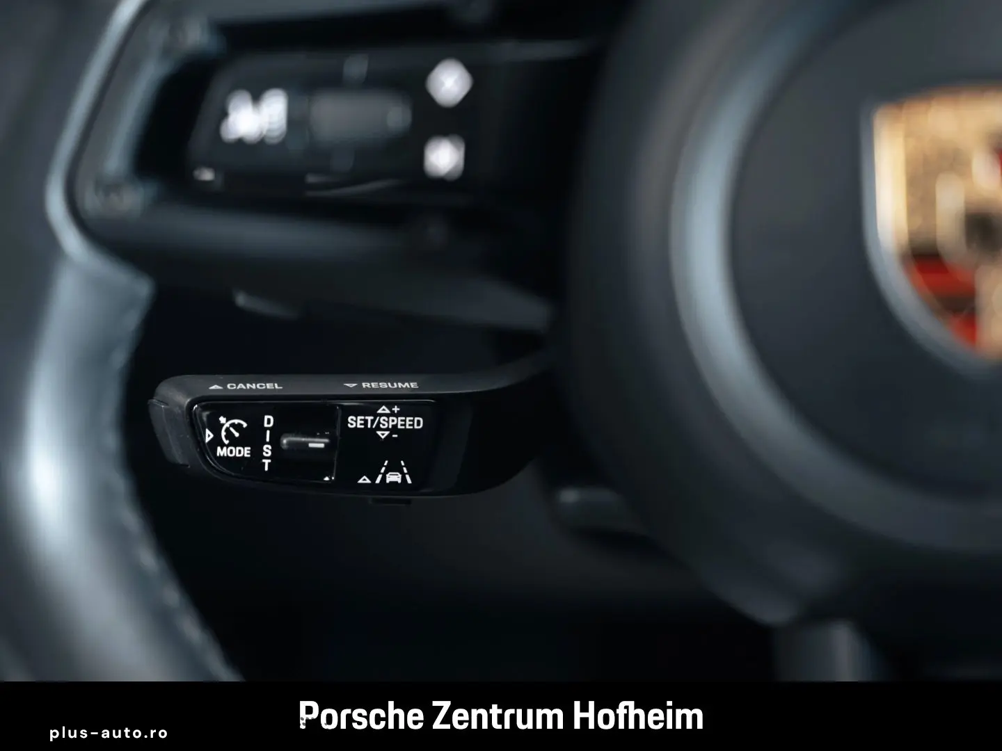 PORSCHE Cayenne E-Hybrid Coupe HA-Lenkung InnoDrive HUD