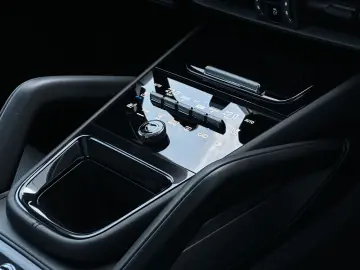 PORSCHE Cayenne E-Hybrid Coupé SHZ V H BOSE HD-Matrix