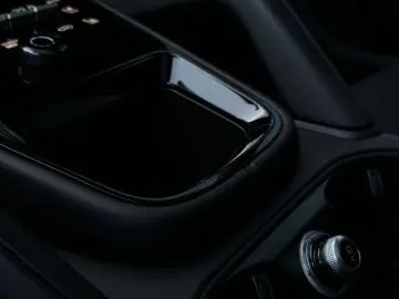 PORSCHE Cayenne E-Hybrid Coupé SHZ V H BOSE HD-Matrix