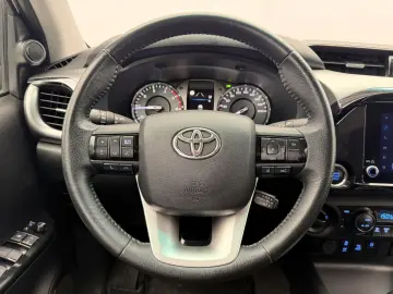 TOYOTA Hilux 2.8 D-4D 4x4  RFK SHZ Navi Hardtop AHK