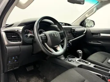 TOYOTA Hilux 2.8 D-4D 4x4  RFK SHZ Navi Hardtop AHK