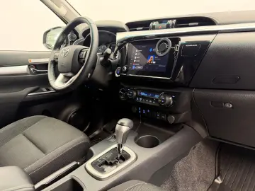 TOYOTA Hilux 2.8 D-4D 4x4  RFK SHZ Navi Hardtop AHK