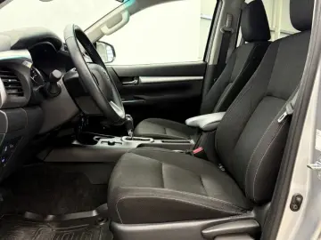 TOYOTA Hilux 2.8 D-4D 4x4  RFK SHZ Navi Hardtop AHK