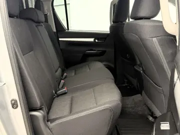 TOYOTA Hilux 2.8 D-4D 4x4  RFK SHZ Navi Hardtop AHK