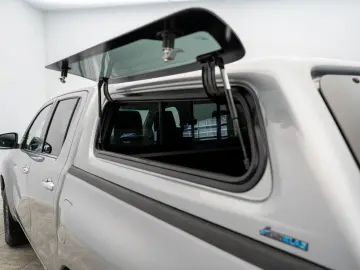 TOYOTA Hilux 2.8 D-4D 4x4  RFK SHZ Navi Hardtop AHK