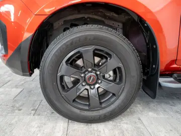ISUZU D-Max LS  4x4  ASSISTENZ LEDER RFK LED AHK