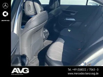 MERCEDES-BENZ E 220 d AVANTGARDE-Adv. Pano Distronic…