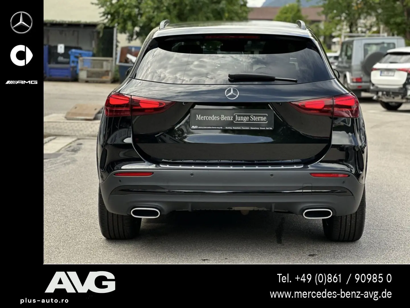 MERCEDES-BENZ GLA 200 AMG Pano AHK Burm Standheiz Distr 360