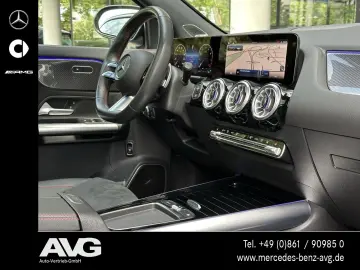 MERCEDES-BENZ GLA 200 AMG Pano AHK Burm Standheiz Distr 360