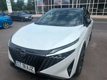 Nissan Qashqai 1.3 157 CP Tekna CVT  SUV   Automată   5 uși