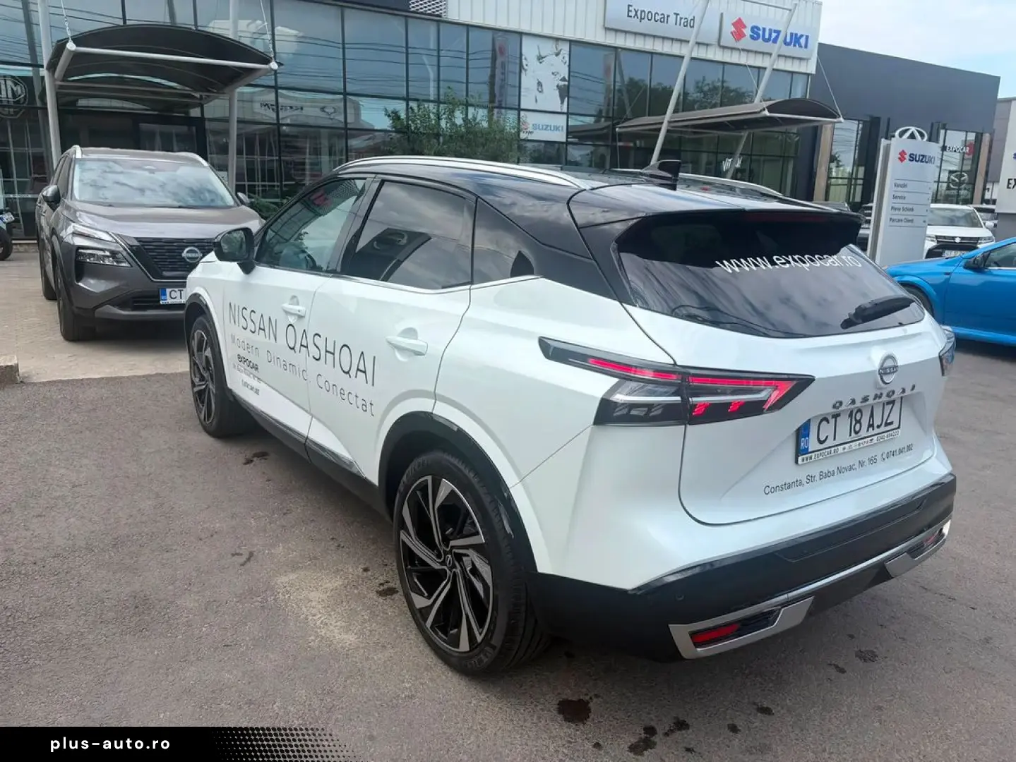 Nissan Qashqai 1.3 157 CP Tekna CVT  SUV   Automată   5 uși