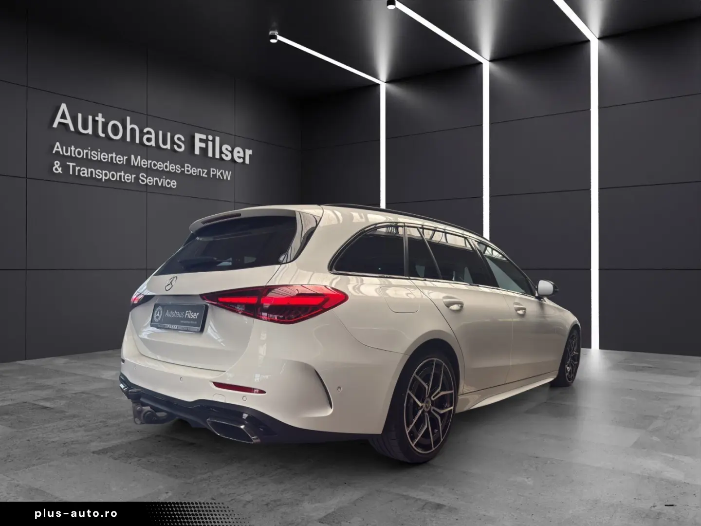 MERCEDES-BENZ C 300T AMG Night AHK Spurpaket  Kamera 8-fach