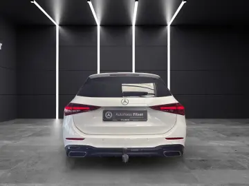 MERCEDES-BENZ C 300T AMG Night AHK Spurpaket  Kamera 8-fach