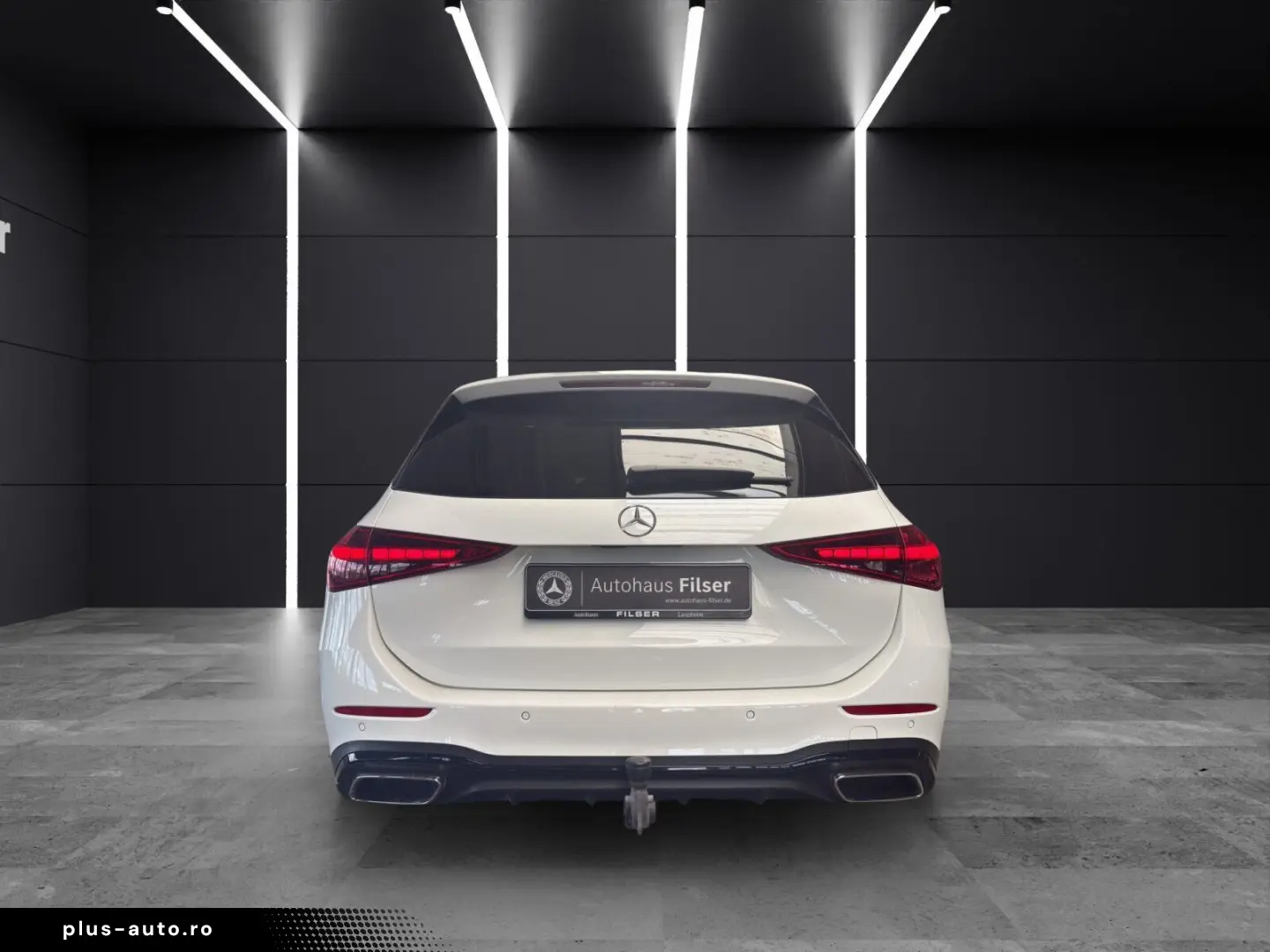 MERCEDES-BENZ C 300T AMG Night AHK Spurpaket  Kamera 8-fach