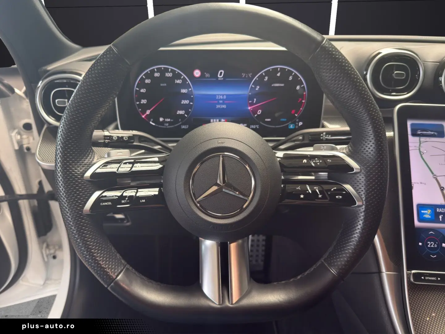 MERCEDES-BENZ C 300T AMG Night AHK Spurpaket  Kamera 8-fach