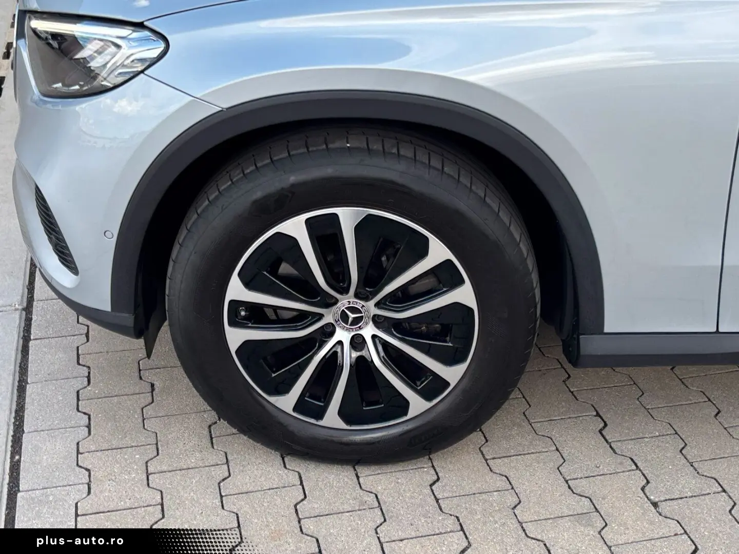 MERCEDES-BENZ GLC 220 d 4M Avantgarde Advanced  AHK &hellip;