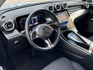 MERCEDES-BENZ GLC 220 d 4M Avantgarde Advanced  AHK …
