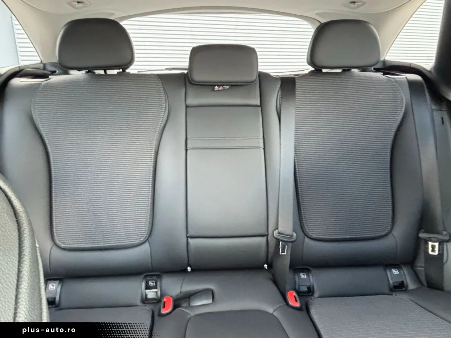 MERCEDES-BENZ GLC 220 d 4M Avantgarde Advanced  AHK &hellip;