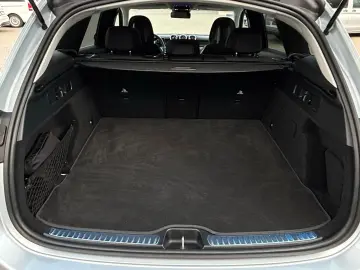 MERCEDES-BENZ GLC 220 d 4M Avantgarde Advanced  AHK …