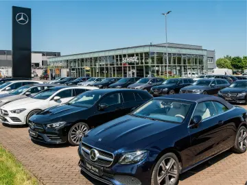 MERCEDES-BENZ GLC 220 d 4M Avantgarde Advanced  AHK …