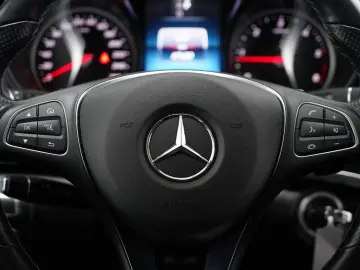 MERCEDES-BENZ V 220d Extralang 9G MBUX AHK Kamera LE…