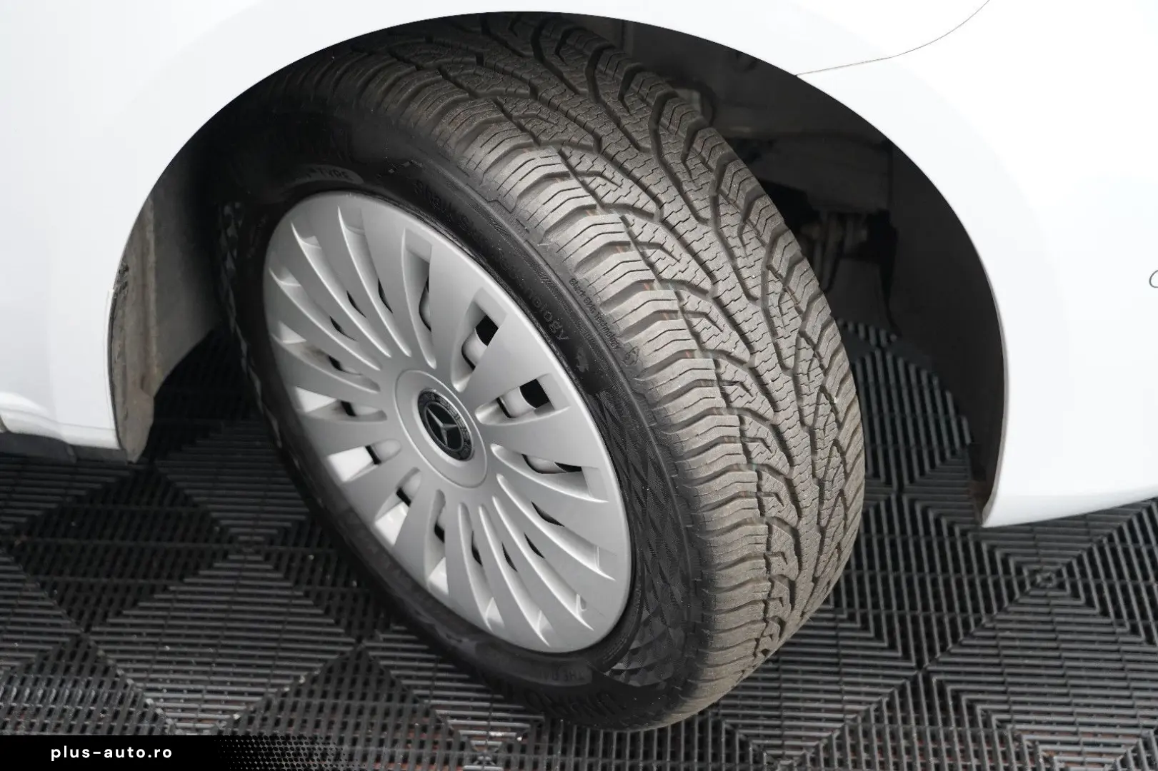 MERCEDES-BENZ V 220d Extralang 9G MBUX AHK Kamera LE&hellip;