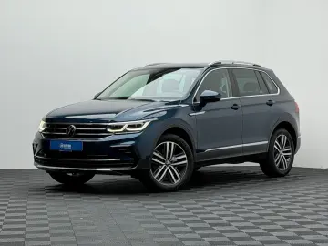 VW Tiguan 2.0 TDI DSG 4M Elegance AHK PANO NAVI KAM