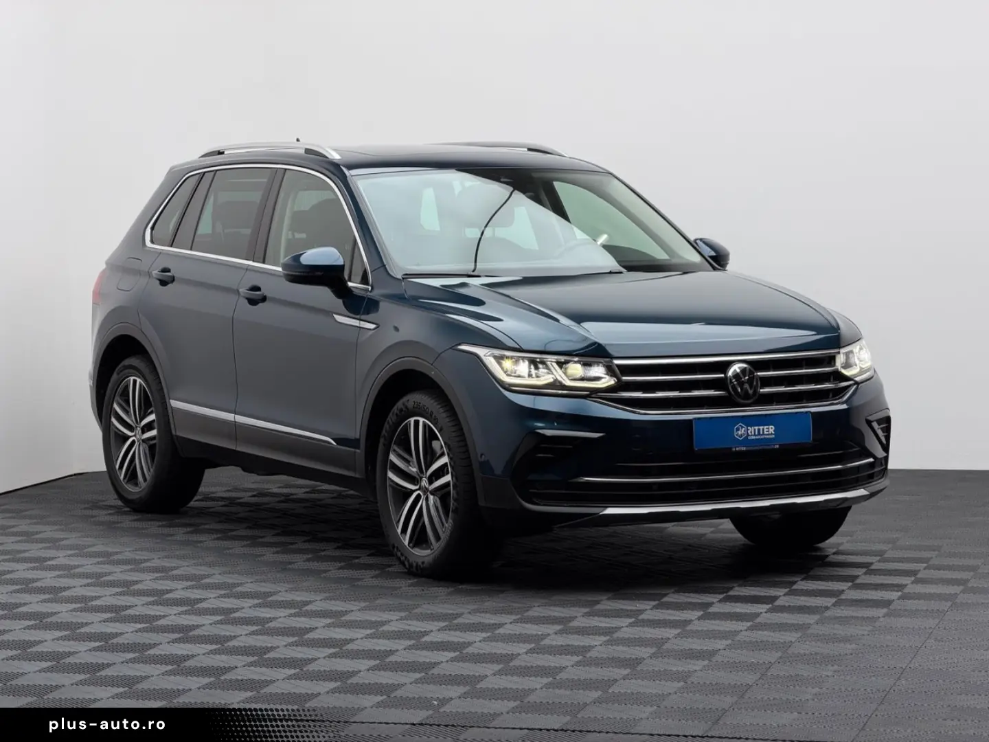 VW Tiguan 2.0 TDI DSG 4M Elegance AHK PANO NAVI KAM
