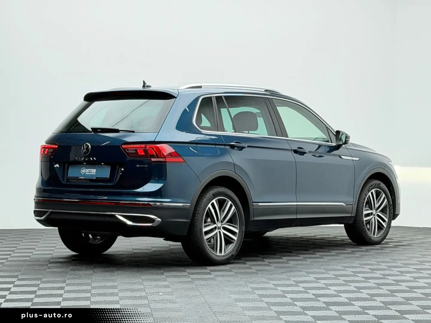 VW Tiguan 2.0 TDI DSG 4M Elegance AHK PANO NAVI KAM