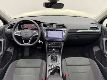 VW Tiguan 2.0 TDI DSG 4M Elegance AHK PANO NAVI KAM