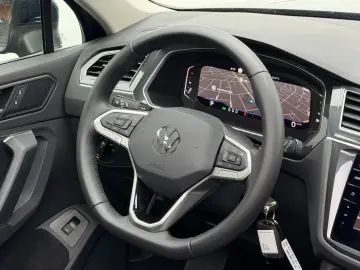 VW Tiguan 2.0 TDI DSG 4M Elegance AHK PANO NAVI KAM