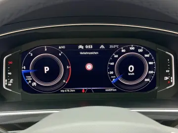 VW Tiguan 2.0 TDI DSG 4M Elegance AHK PANO NAVI KAM