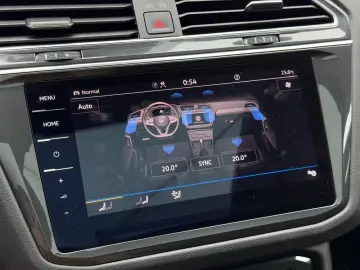 VW Tiguan 2.0 TDI DSG 4M Elegance AHK PANO NAVI KAM