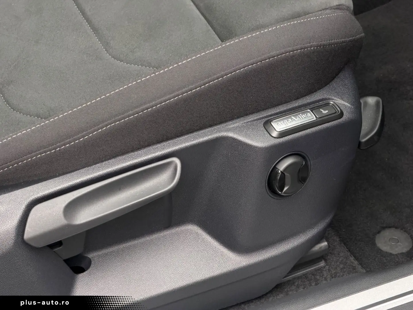 VW Tiguan 2.0 TDI DSG 4M Elegance AHK PANO NAVI KAM