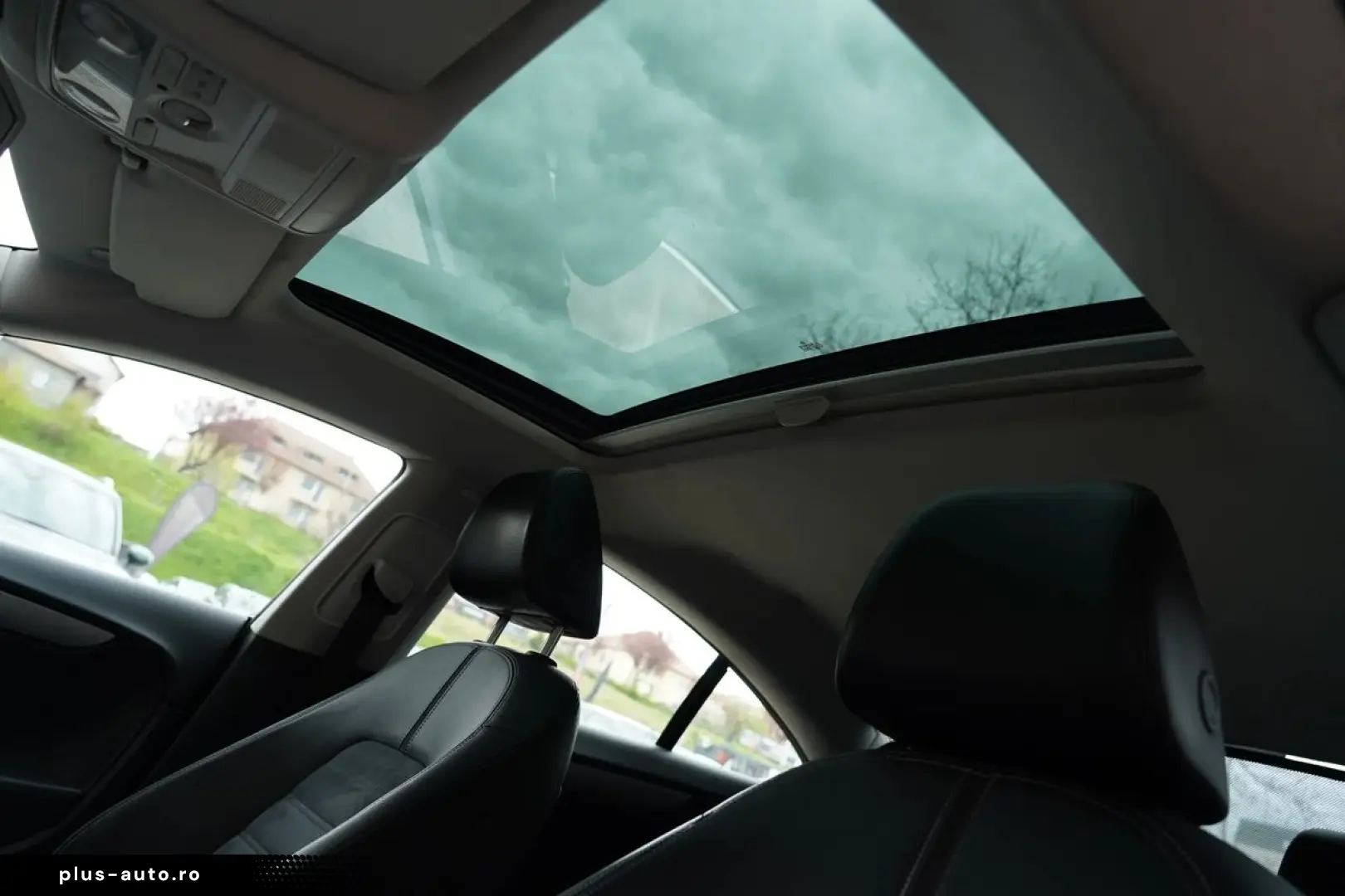 Volkswagen Passat-Cc